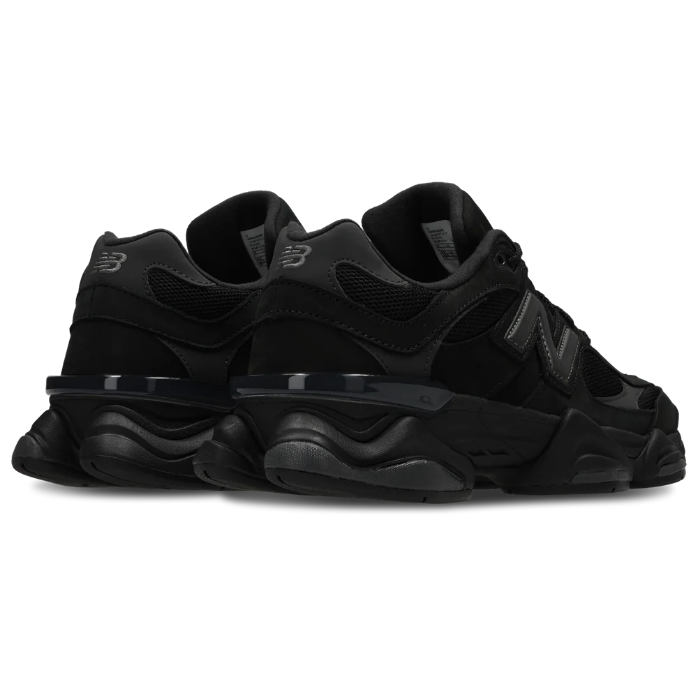 Sneakers - New Balance 9060 Triple Black
